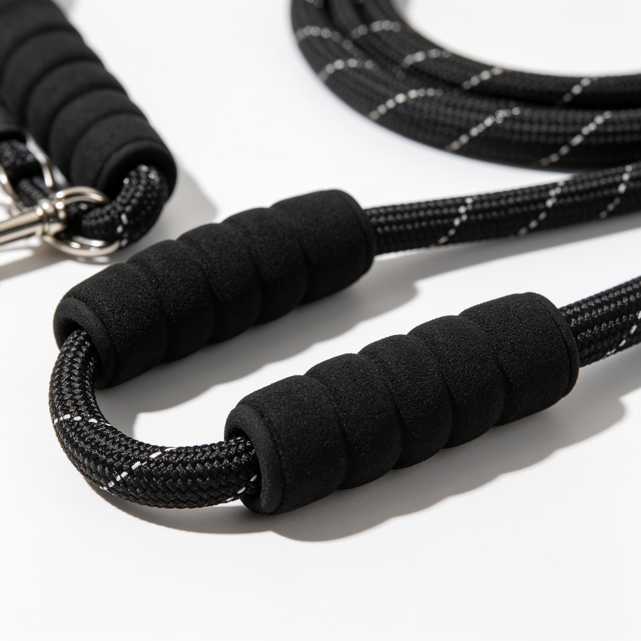 Velkor 6 FT Heavy Duty Dog Leash with 2 Comfortable Padded Handles, Traffic Handle Extra Control, Highly Reflective Threads Leash for Small/Medium/Large Dogs (Black)